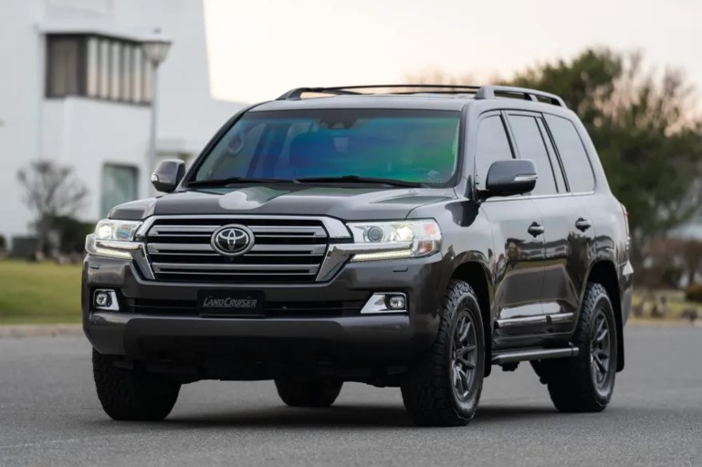 Rent a Car in Rawalpindi Toyota Land Cruiser