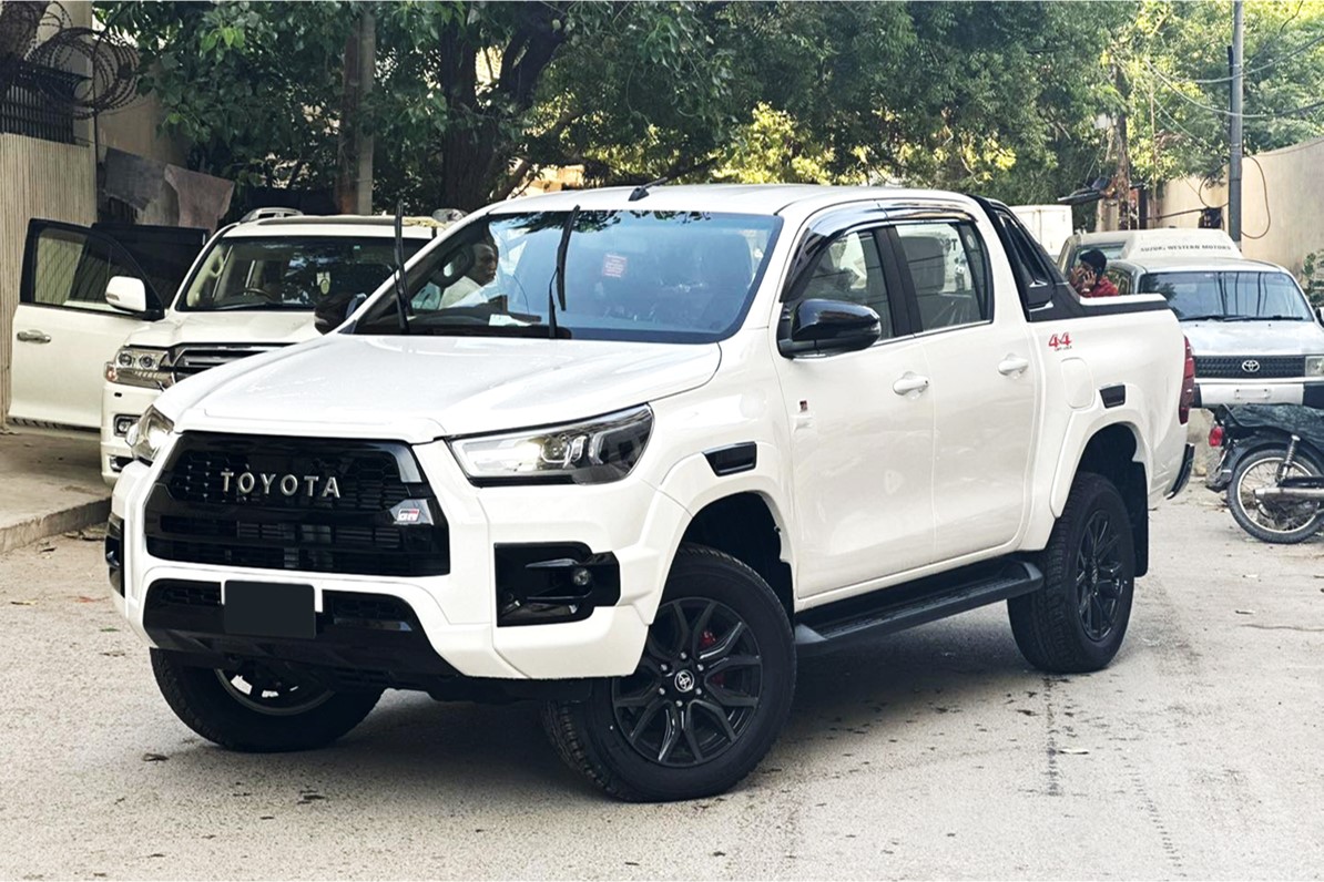 Rent a Car in Rawalpindi Toyota Revo